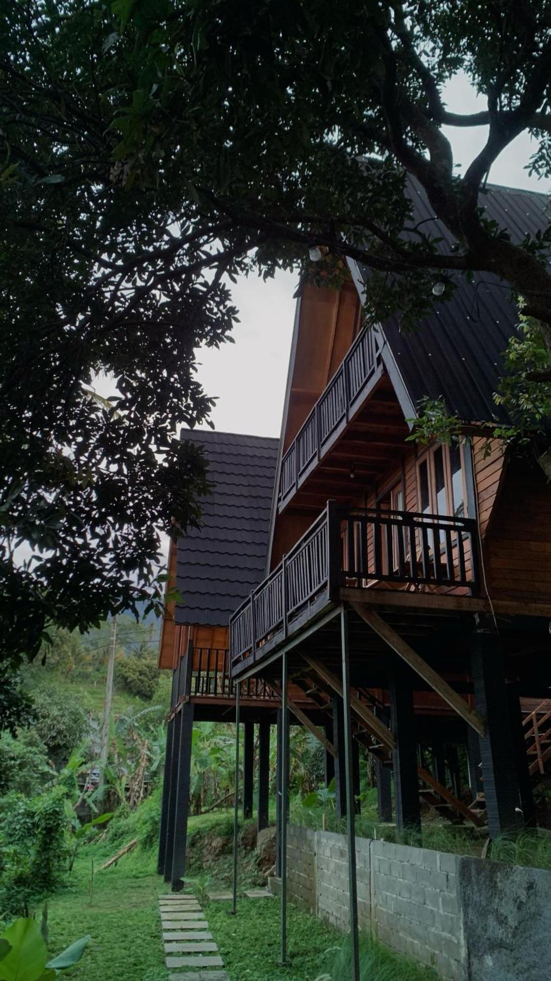Alaya Villa Bandungan Bagian luar foto